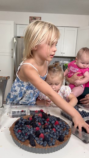 798K views · 30K reactions | Making cake for grandma’s birthday  | CookingwithSammy | Facebook