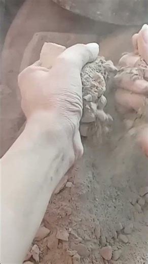 #asmr#satisfying #relaxingasmr #crumblingasmr #youtubeshorts #shorts #viral #vilog #relaxing #foryou