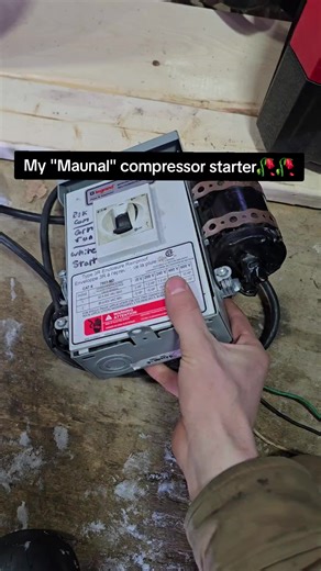 Thoughts on my manual compressor starter? Its seen better days... 🥀 #bluecollar #tools #hvactechnician #refrigeration #apprentice