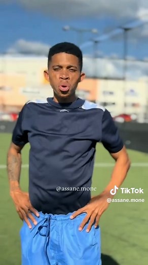 Soso Mood Football Dance Tutorial