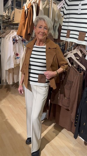 Marita så fin i ny moccajacka och OUI kläder. | Magazine Lou