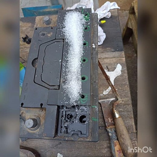 restoring a dead car battery 12V using Epsom salts magnesium sulphate