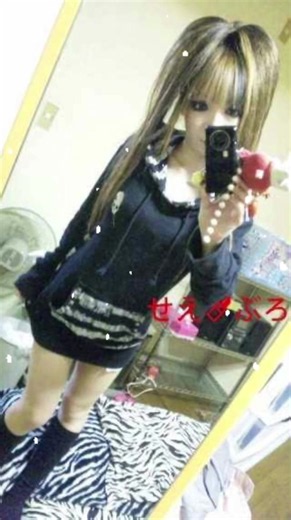 repost #rokkugyaru #gyaru #fashion #2010s #japan | 2010s fashion
