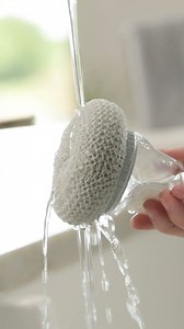 Getting those dishes squeaky clean is about to be easier than ever with the new Reusable Handle with Mesh Dish Scrubber! With a detachable handle, this brush is super user-friendly and a must-have for dishwashing. How would this make doing dishes easier in your kitchen? Tell us! | Norwex