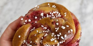 Hallonbullar: Raspberry Buns