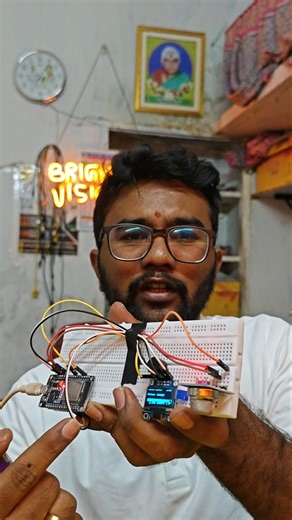 Smoke Detection System Using ESP32 🚨 | OLED Display & Buzzer Alert