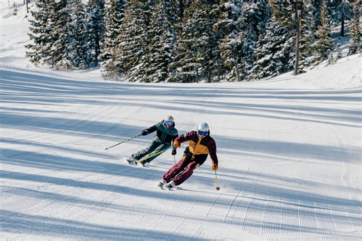 17K views · 260 reactions | Spring skiing  ⛷️ is in full effect with New Mexico's bright sun shining ☀️❄️! Check out Angel Fire Ski & Snowboard School staff Robin and Stevie ripping around the mountain this morning! | Angel Fire Resort | Facebook