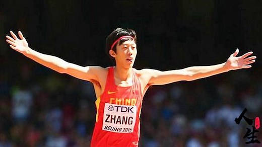 打破27年的室内全国跳高纪录，奥运冠军跳高运动员张国伟