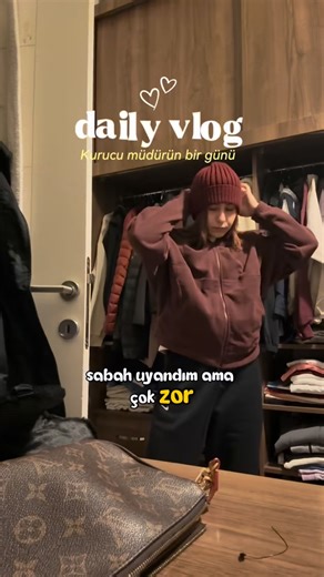 Hilal Dalar on Instagram: "Uzun zaman sonra 🥹 ve çekmediğim onlarca iş 🥲👋 Öğretmenlere takı aldığım yer @yakamoztakiaksesuar #okul #okulöncesi #kurucumüdür"