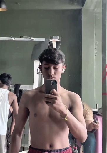 guess my body fat % #yt #fitneess #gymworkout #edit #gym #attitude #sad #attitude #youtube #india
