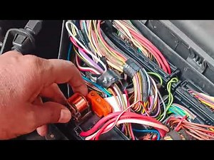 CLK 320 Mercedes Benz Starter motor Relay location /How start direct starter relay Mercedes Benz