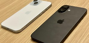 【比較】見た目はどう変わった？ iPhone 16とiPhone 15のデザインを比べてみた