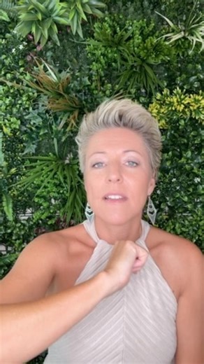 Alexandra Hofmann on Instagram: "💚30 Jahre „Die Fallers“💚 Wowwwww…..was für ein Jubiläum. 30 Jahre… über 1200 Folgen RESPEKT!!!!! Eine Serie, die nicht wie fast alle anderen in der Stadt spielt, sondern das Ländliche hervor hebt. Hier wird noch Wert gelegt auf Tradition, es wird Dialekt geredet (ich liebe es💚💚💚), es geht um alltägliche Probleme, die jeden von uns betreffen können. Die Charaktere sind so vielseitig, dass sich jeder von uns in irgendeiner Person wiederfindet. Mit manchen durf