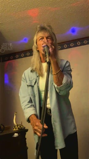 An oldie but a goodie, "Dangerous Type" by The Cars #joeybreaux #thecars #karaoke #cover