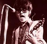 Elvis J. Kurtović - Nosila je ljepotu k'o prokletsvo (traduzione in Ingle