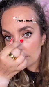 Inner Corner Kajal Hack Tutorial🖤 ⟡ #reels #eyeliner #hack #makeup #explore [ Black kajal makeup hack, How to do inner corner eyeliner, Eye makeup tutorial, Easy black kajal eyes method, Quick makeup tutorial hack, Beauty, Content Creator ] | Divyaxv