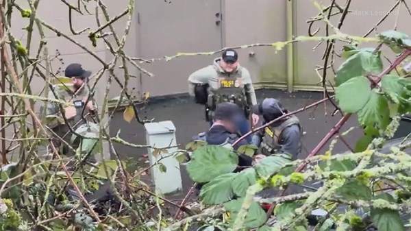 Video of masked ICE arrest in Redmond sparks push for ‘No Secret Police’ rules