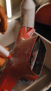 🛵⚡️Trasforma la tua Vespa in elettrica con il nostro kit di conversione! Tutto il necessario per un’installazione facile e veloce, mantenendo il fascino vintage. Scopri di più sul nostro sito, link in bio!⚡️🛵 #conversionkit #retrofit #vespaspecial #vespaprimavera #oldvespa #elektrovespa #vespavintage #electricvespa #electric #electriccar #electricvheicle #startup #startupbusiness #luxuryscooter #premiumquality #madeinitaly #handmade #vespaclassic #tesla #ferrari #rangerover #yatch #exclusivesc