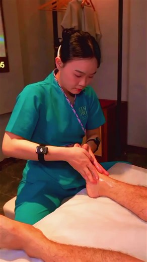 🌙✨ ASMR Massage | Pure Relaxation Soft tingles, deep relaxation & zero stress vibes. Close your eyes… feel every sound, every chill. 😌#massage #relaxation #asmr #massagetherapy #health