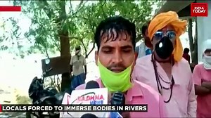 Cremation grounds crammed as India's Covid death toll surges