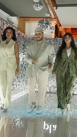 91 reactions · 14 shares | The Glam Tunnel lit up the night in true Splash style - bold, shimmer and impossible to miss ✨ CREATE. CONNECT. SHINE. #SplashFashions #SplashConnect مرر التألّق خطف الأنظار بأسلوب سبلاش الحقيقي-جريء، لامع، ولا يمكن تجاهله ✨ اِبْدَع. تواصَل. تَأَلَّق #سبلاش_فاشنز #سبلاش_كونكت | Splash Fashions | Facebook