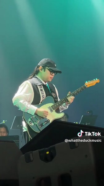 แต่ฉันคิดถึงเธอ…❤️‍🩹 @Whal & Dolph - รอให้เธอบอก LIVE AT CHANG MUSIC CONNECTION PRESENTS FATCAT NUMBER 1 THE ORCHESTRA #Whalanddolph #รอให้เธอบอก #FatCatConcert #CatRadio #Whattheduckmusic