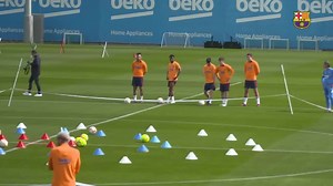 FC Barcelona - fun golf drill by Xavi Hernandez 🔝 Follow Once Sport #fcbarcelona #golf #xavihernandez #barcelona #barça #spain #laliga #fun #funfootball #funsoccer #xavi #football #soccer #coach #training #footballcoach #soccercoach #footballtraining #soccertraining #dariograbusic #worldfootballcoach #nogomet #trening #footballdrills #soccerdrills | Dario Grabusic Football Coach