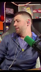 ¿Y si Auron se queda CALVO? Mira lo que haría😂 #auronplay #auron #calvo #humor #meme #clips #pelo | WandoyPlay