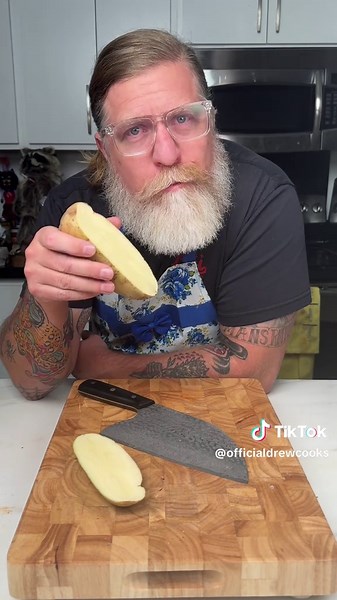 You Need To Try This New Way To Make a Loaded Cracked Baked Potato | Baked Potato