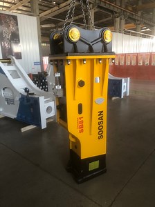 [Hot Item] Soosan Concrete Rock Stone Hydraulic Breaking Hammer Sb81 with Auto Greaser for Excavator