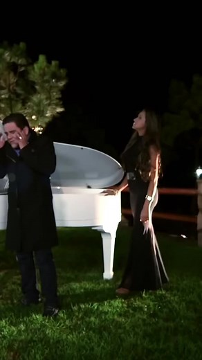 Oficialmente se inaugura en las canciones de Navidad 🎄##ElTronoDeMexicoOficial##eltronodemexico##navidadtriste##tiktok##fyp👀