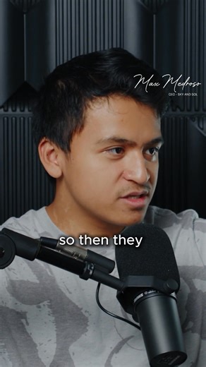 At Sky & Sol, our mineral sunscreen is powered by non-nano zinc oxide — protection that sits on the skin’s surface to reflect UV, rather than absorbing into it. But we didn’t stop there. Where most mineral formulas feel: • Chalky • Thick or greasy • Heavy with a white cast —We rebuilt the experience from the ground up. We paired non-nano zinc oxide with skin-loving ingredients like tallow, jojoba, beeswax, and propolis, so it’s not just protection, it’s nourishment. Sunscreen that feels like ski