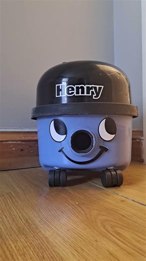 Henry hoover sound effect