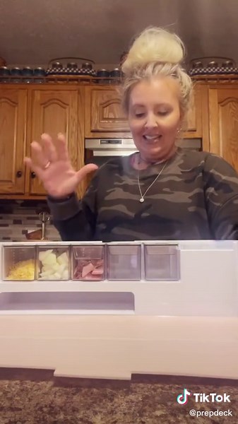 Prepdeck has everything you need to facilitate stress-free and delicious meal prep! 🧡 Source: @mistydowdy #prepdeck #mealprepideas #healthy