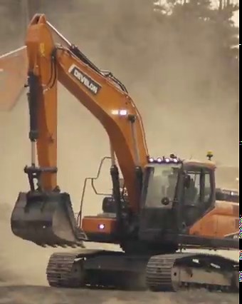 Big machines. Big impact. DEVELON machines are made to move the earth. Control the industry’s most innovative machines and see what you can achieve today! Watch the full video: https://youtu.be/ikcZt_29LqI *DEVELON replaces the DOOSAN brand on all construction equipment. | Develon Europe