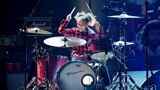 Dave Grohl performs with Nandi Bushell, 11, at Foo Fighters gig