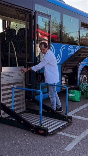 A Bus Ramp That Lifts Wheelchair Users Inside Without Any Help