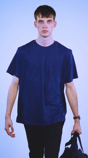 Featuring the classic navy blue crew neck t-shirt paired with the stylish Deedat duffle bag. It's the perfect blend of practicality and fashion. Make your presence felt in style. 💙👜 #deedat #deedatclothing #deedatfashion #deedatsrilanka #deedatmensfashion #deedatclothing #deedatpremium #nolimit #2k23 | DEEDAT