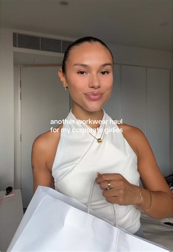 Workwear Fashion Haul: Stylish Corporate Outfits