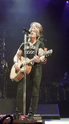 Keith Urban’s live performance hits differently #viral #couples #live #keithurban #trending #latest