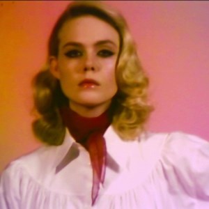 697 reactions · 47 shares | Linee femminili ed eleganti, impreziosite da paillettes scintillanti e dettagli luminosi, definiscono la nuova collezione di borse Miu Miu AI 2018. Acquista adesso | Miu Miu | Facebook