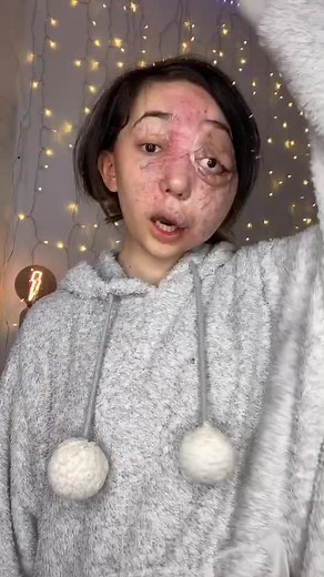 finally got round to doing this trend 😅#putafaceon #makeup #transition #transformation #fashion #trend