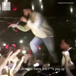 13K views · 940 reactions | Last night, Drake threatened a fan who was groping women at his Sydney after-party. Shoutout to musicians and artists who call out sexual harassment/assault when they see it!  | Feminist Info | Facebook