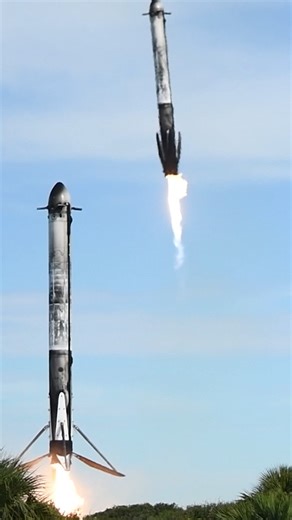 Falcon Heavy boosters landing back on Earth. Credit: John Howard. #space #spacex #falconheavy #cosmoknowledge #astronomy #astrophysics #physics #noaa #rocket #rocketscience | Cosmoknowledge