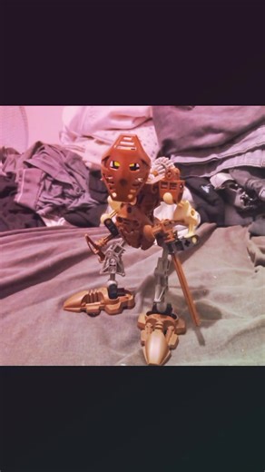 TOA PAHANGA (MOC) Toa Pahanga is the Toa of Stone, known to many as 'Pahanga The Builder'. Pahanga isn't much of a fighter if he can help it, his greatest contribution to the people he has sworns to protect is the various Infustructure he's had a hand in overseeing or hand crafting himself. Pahanga is a very practical person, and doesn't find any joy in art or pleasant aesthetics, no instead what brings Pahanga joy is a 'well oiled machine', Pahanga admires craftsmanship, engineering and precisi