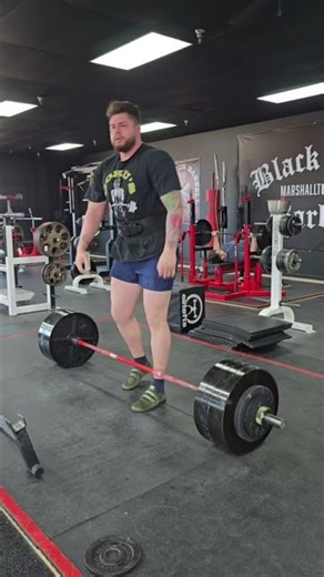 Deadlifts with the hook grip is no joke. #gym #powerlifting #deadlift #blackironbarbell