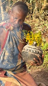 97K views · 388 reactions | For the Surma people, maize is an important food, along with milk. They consume it boiled or in simple porridges, and it often complements their pastoral diet based on dairy products. They also cultivate it in small plots near rivers during the rainy season. #inspirationofafrica | Quim Fàbregas - Fotografía y Viajes. | Facebook