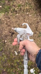 154K views · 658 reactions | Why painters choose the Graco PowerShot? Virtually no tip spits, the industry’s lightest trigger pull force, and all-day spraying on a single charge. And yes, it connects to any Graco airless sprayer.  : Sam Decor | Graco Contractor Equipment - EMEA | Facebook