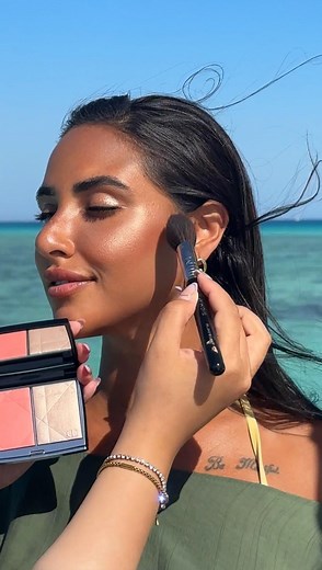 Duha Mokhtar on Instagram: "Bronzed dewy glam on the beach 🫧✨ using dior forever skin contour stick in shade ‘03 medium’ dior forever skin perfect face stick in shade ‘3N’ dior forever glow maximizer in ‘Gold’ dior rouge blush colour & glow palette’100’ dior addict lip maximizer shade ‘001’ On my muse @ayahsamaha @diorbeauty #diorbeauty #rougedior #diormakeup #duhasmakeup"
