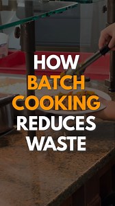 Here at Columbia Dining, we believe it’s our responsibility to feed the student community delicious food in a sustainable way. That’s why we use a process known as batch cooking, which ensures the food is fresh and helps us reduce food waste. Watch our video to find out why batch cooking is a win for us and you, our plateholders! | Columbia University Dining